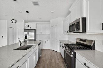 Building Photo - 1407 Tangled Orchard Tr