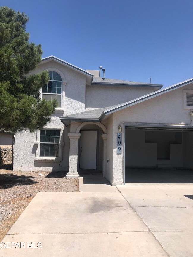 Building Photo - 409 Valle Fertil Dr