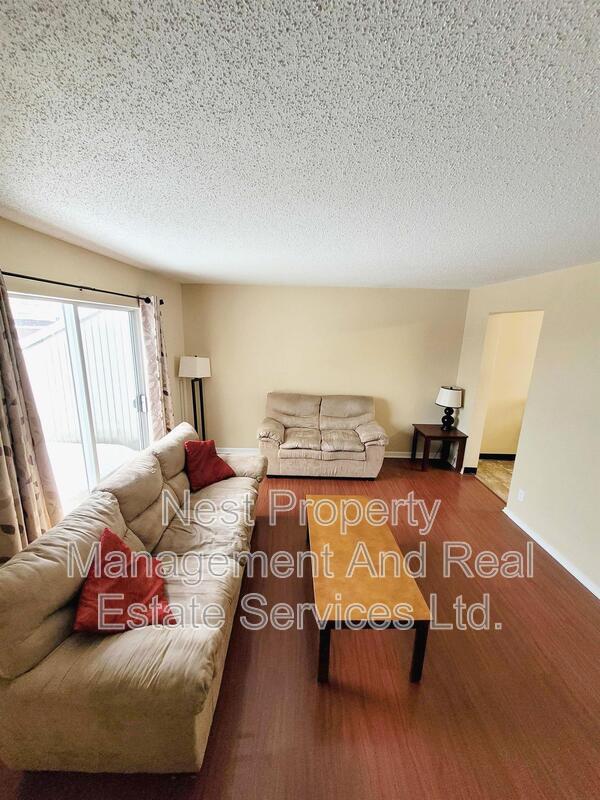 Building Photo - 54 Little Wedeene St