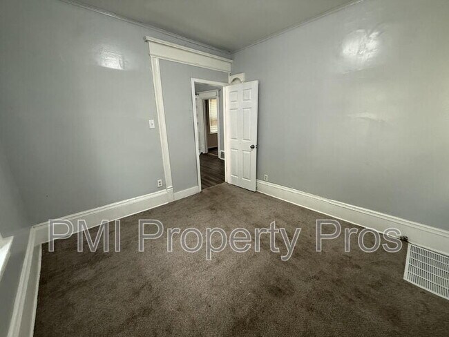 Building Photo - 1939 N 37th St