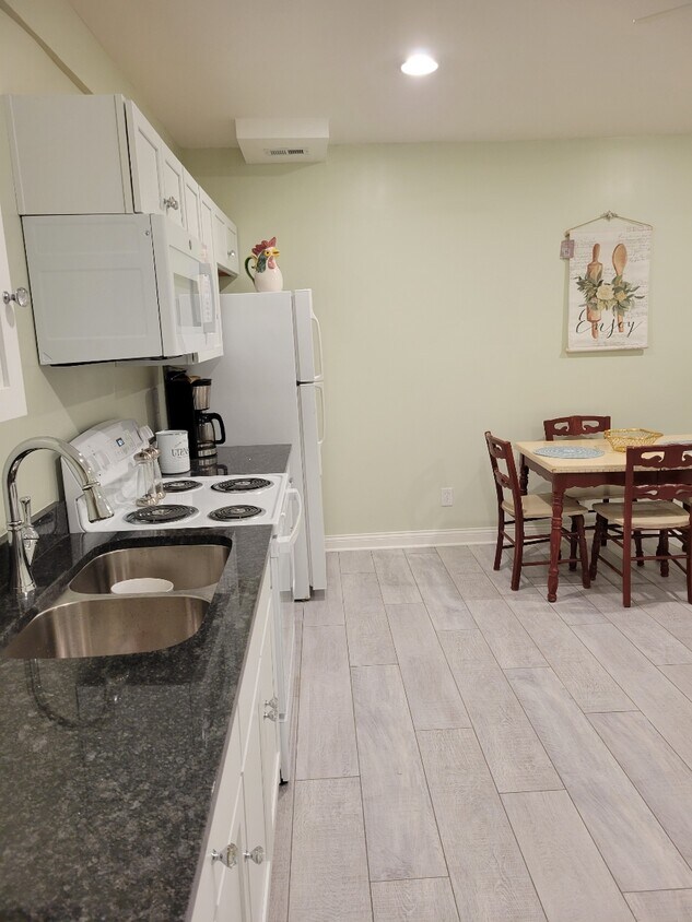 Primary Photo - 17202 Mallet Hill Dr