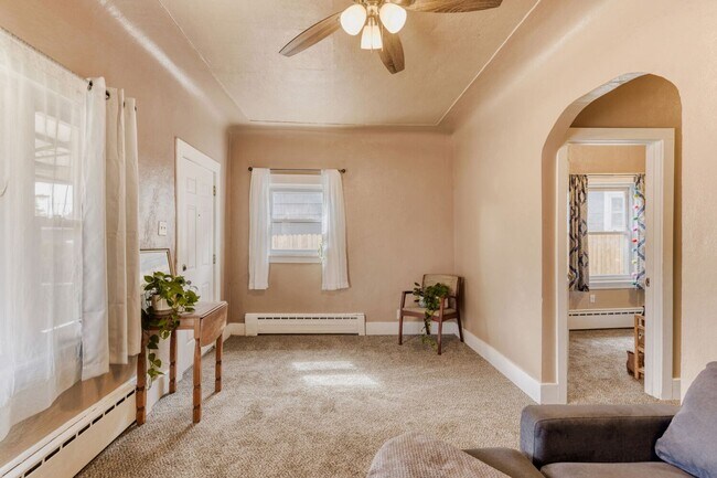 Foto del edificio - Charming 4bd/1ba Home in Denver, CO- Available April 1st!