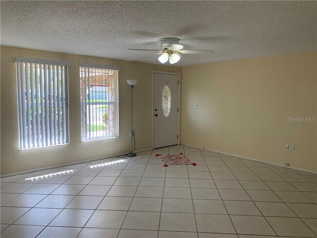 Building Photo - 4229 Arrow Dr