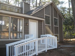 Building Photo - Spacious 3 Bedroom 2 Bathroom Home in Lith...