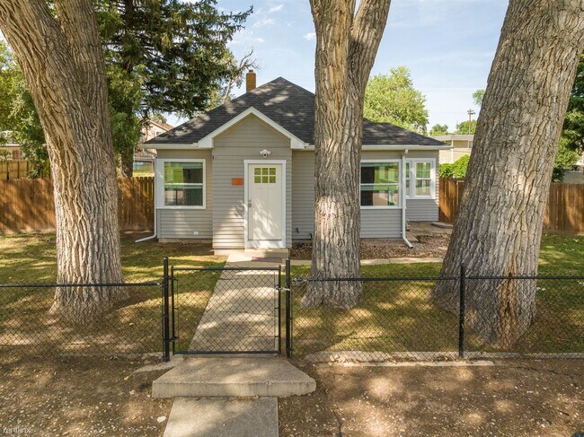 Building Photo - 2 br, 1 bath House - 110 East Saint Louis ...