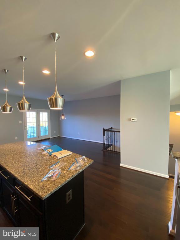 Foto del edificio - 168 Trout Lily Dr