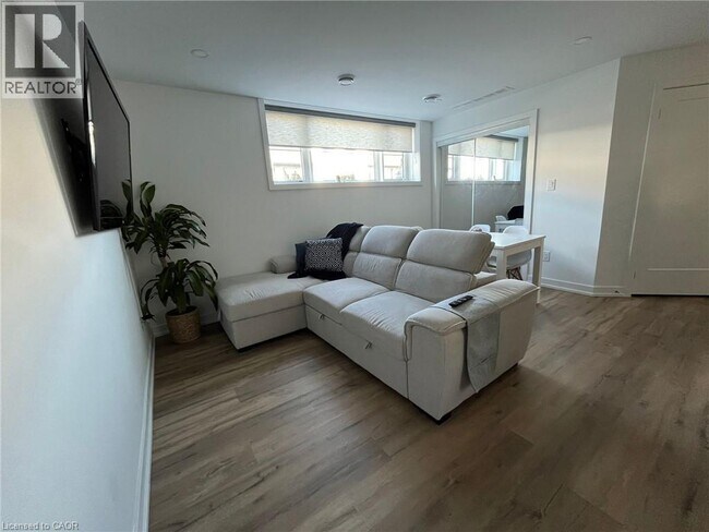 Photo du bâtiment - 4263 Fourth Ave