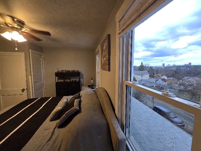 Photo - 1042 Lessing St House