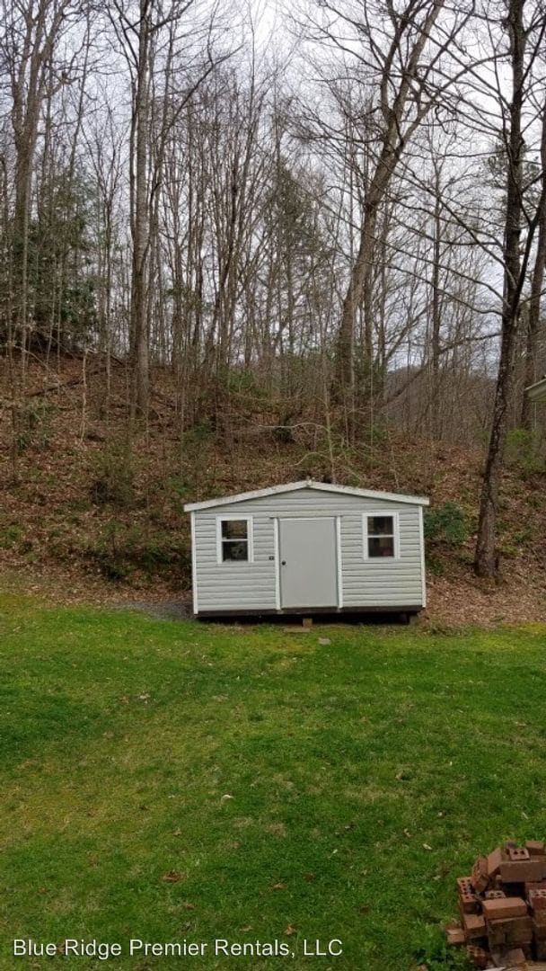 Building Photo - 2 br, 2 bath House - 6681 Skyland Drive
