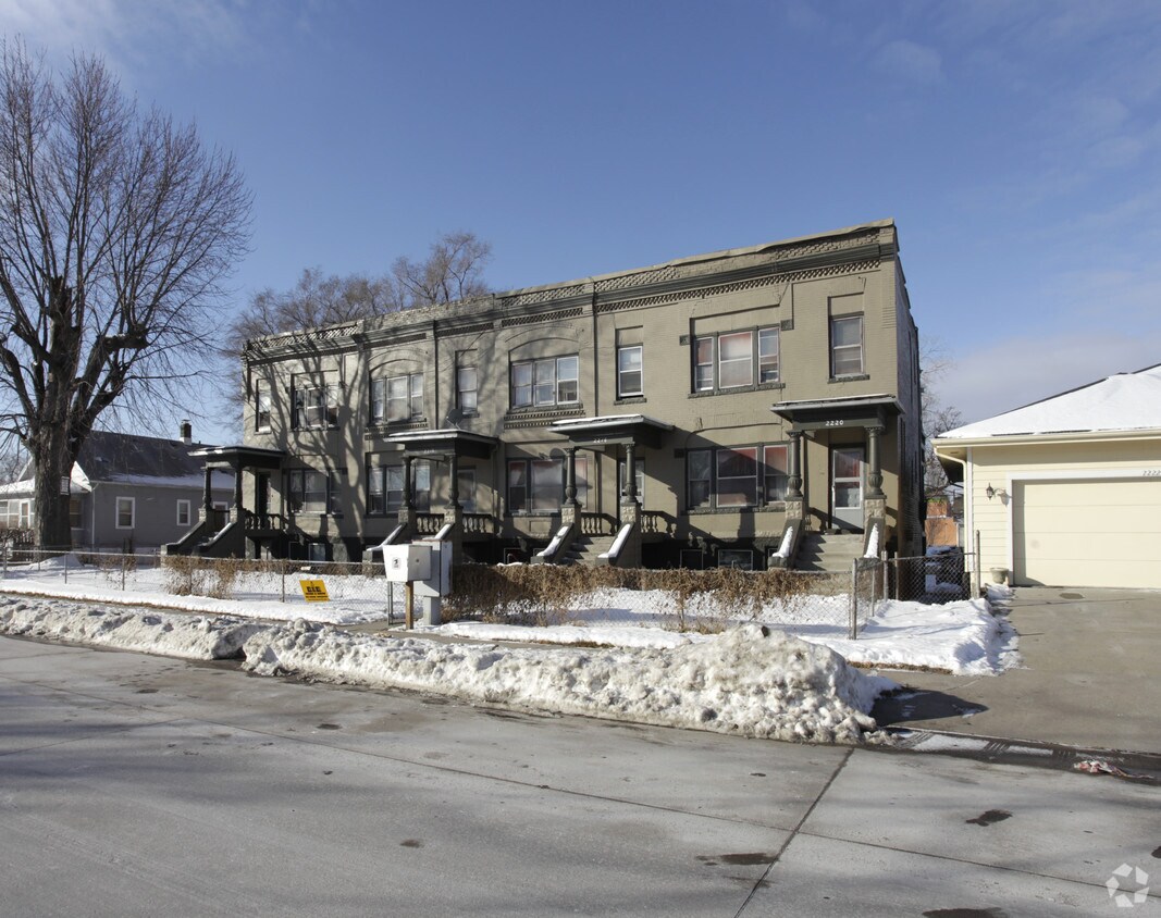 Primary Photo - 2214-2220 Florence Blvd
