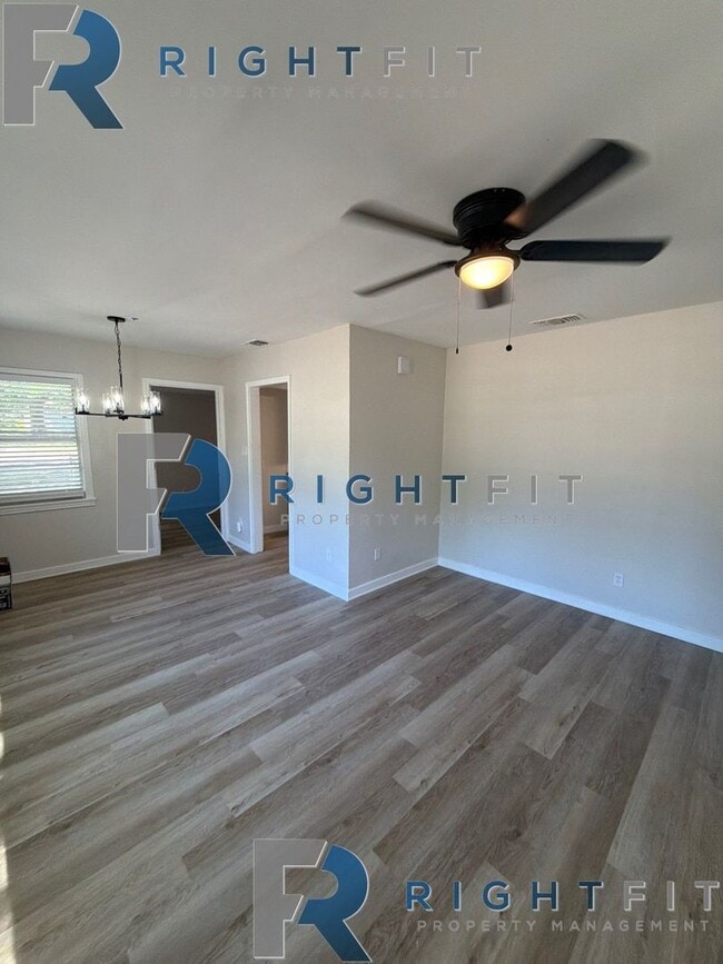 Building Photo - 3114 Anthony Dr