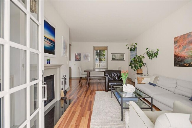 Foto del edificio - 364 Bellevue Ave