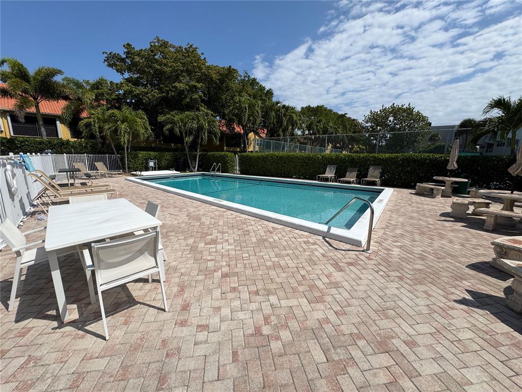 Primary Photo - 5555 N Ocean Blvd