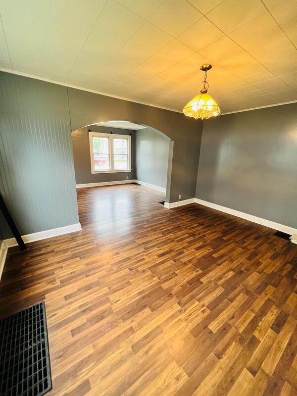 Building Photo - 809 Forest Rose Ave