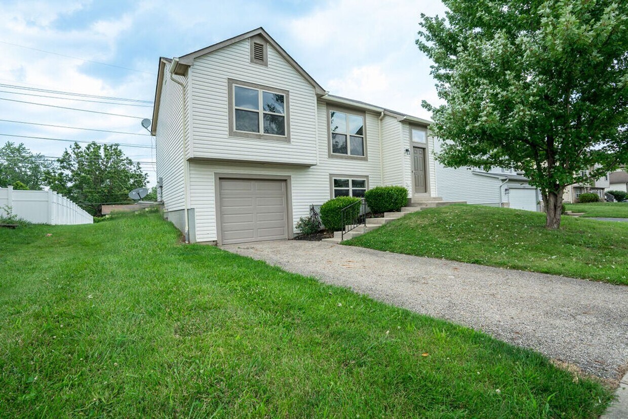 to the Malibu, 3 bedroom 2 bath ho... House Rental in Columbus, OH