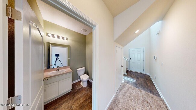 Building Photo - 6291 Bucking Bronco Dr