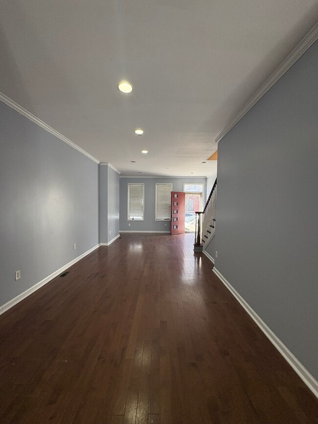 Building Photo - 811 N 15th St