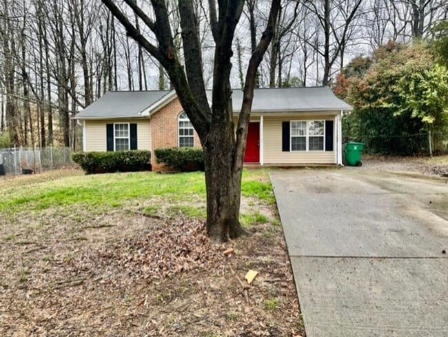 Foto del edificio - Adorable 3 bedroom 2 bath Ranch style home. Located in the Bridlewood community