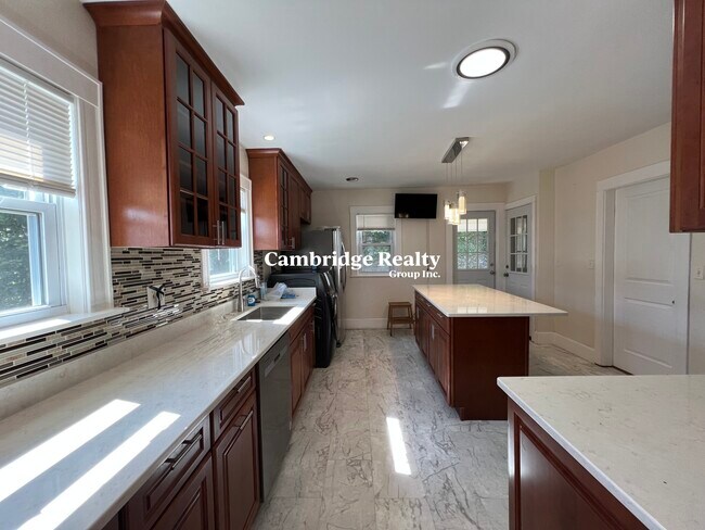 Foto del edificio - 88 Fellsway E