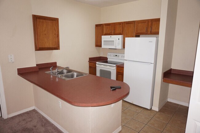 Building Photo - 8103 Lillies Way