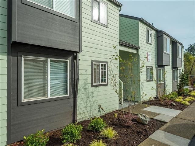 Building Photo - West End Apartments