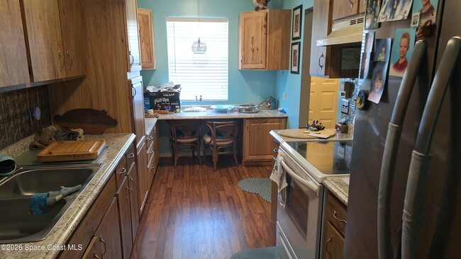 Building Photo - 1321 Cheney Hwy