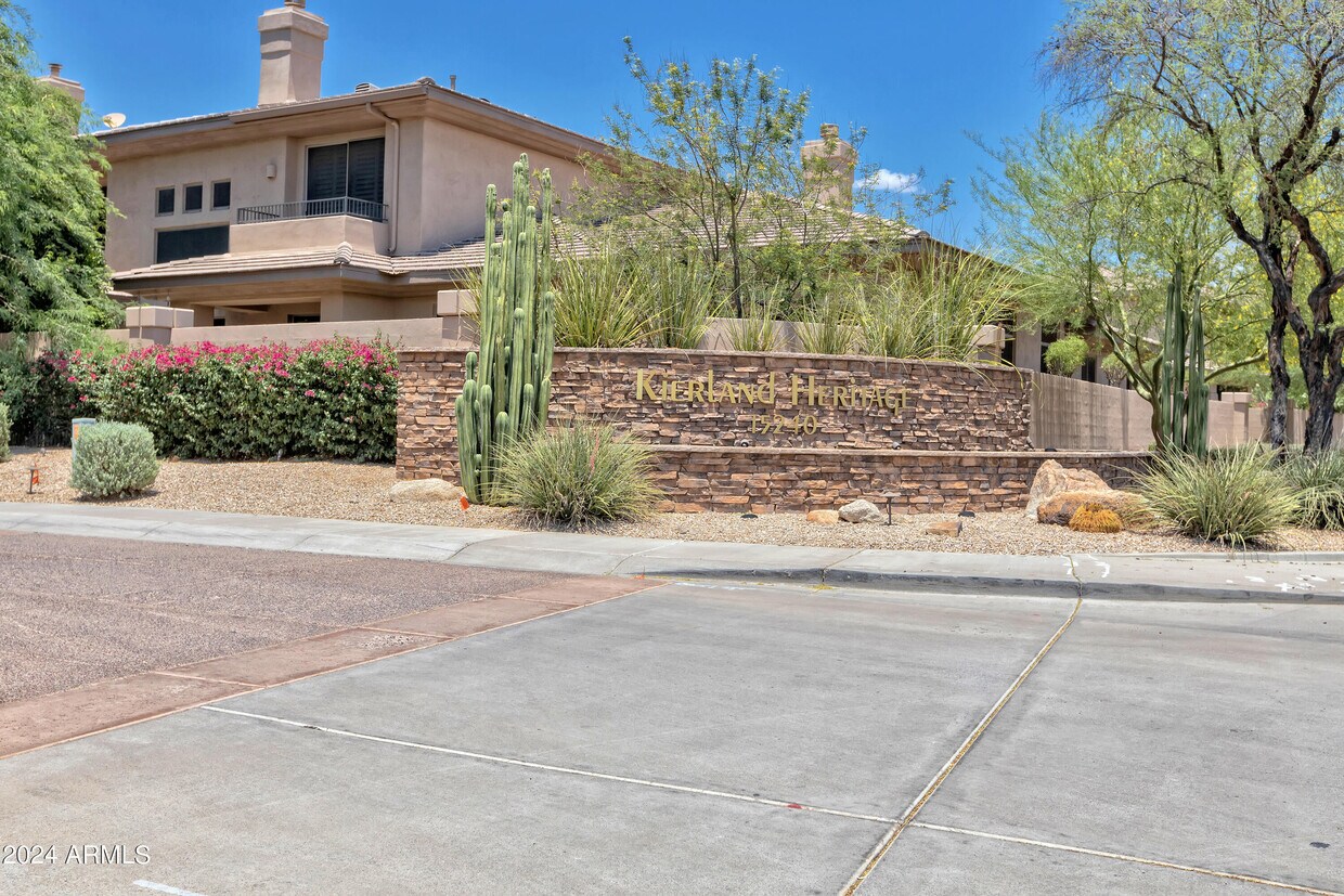 Foto principal - 15240 N Clubgate Dr
