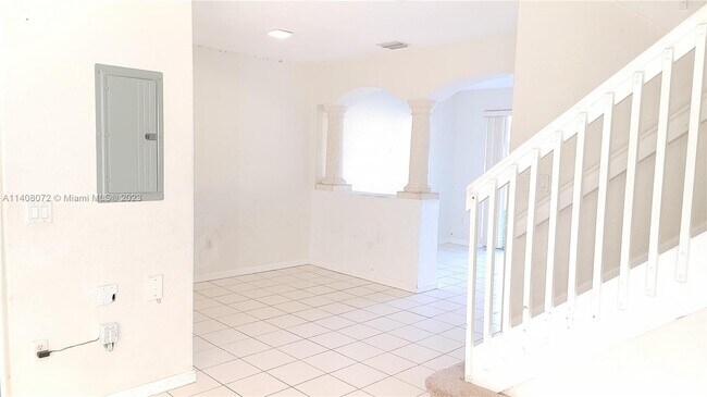 Foto del edificio - 2871 SE 15th Rd