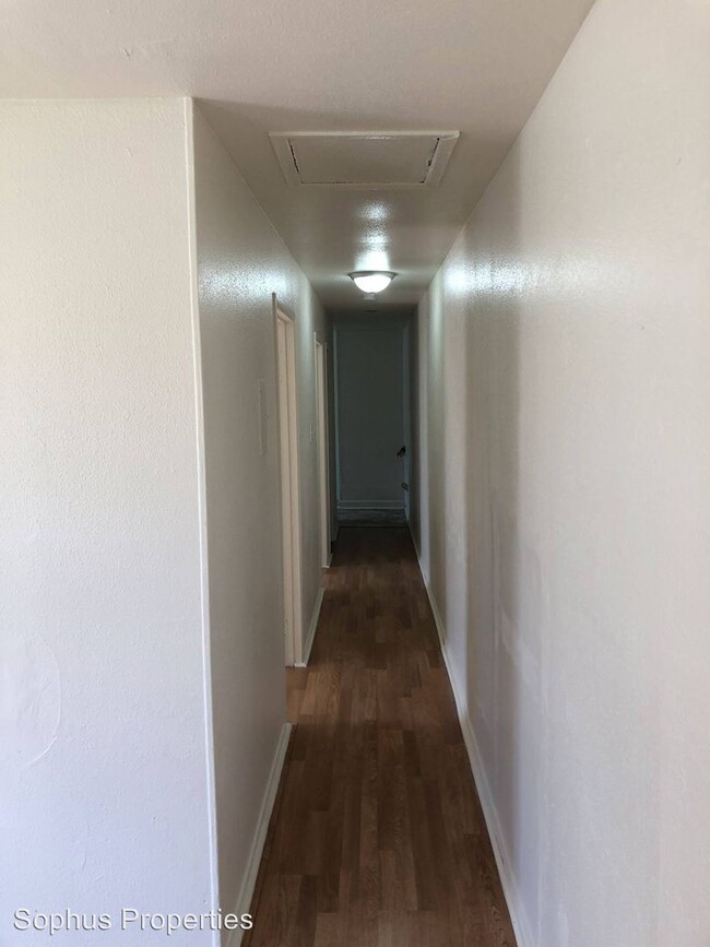 Building Photo - 835 Allende Dr