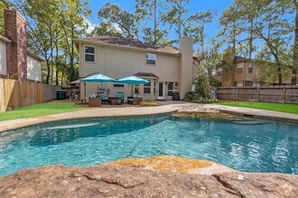 Building Photo - 231 E Golden Arrow Cir