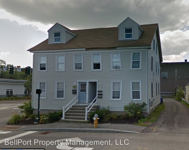 17 Mechanic St, Westbrook, ME 04092 Condo for Rent in Westbrook, ME