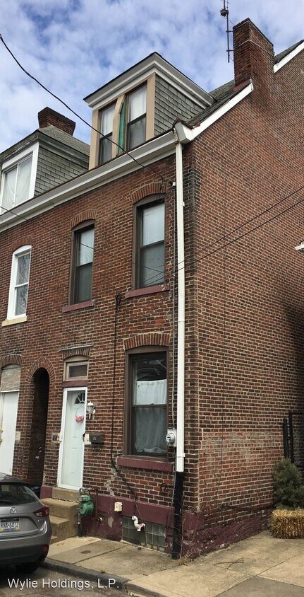Primary Photo - 4 br, 1 bath House - 175 Banner Way 1