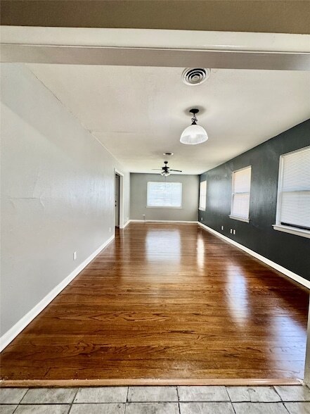 Photo - 2104 Hillburn Dr House