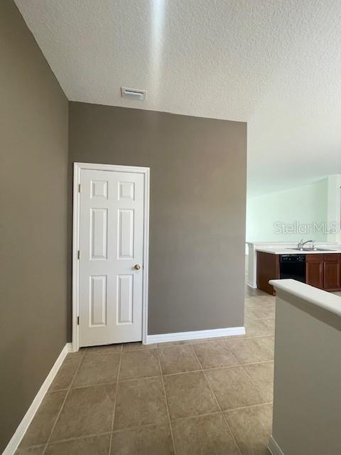 Building Photo - 8777 Christie Dr
