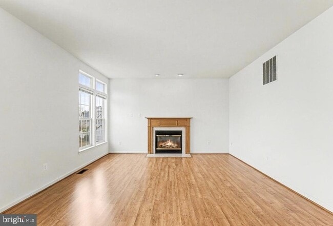 Foto del edificio - 9613 Laurel Oak Dr