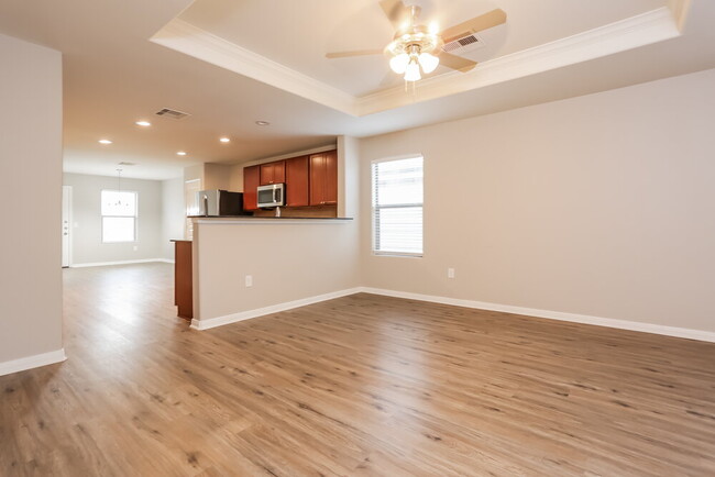 Foto del edificio - 9927 Sanders Rose Lane