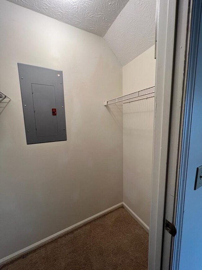 Foto del edificio - 3598 Hopkins Ct