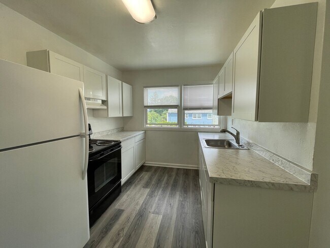 Foto del edificio - Charming Second Floor 1-Bedroom Close to Peninsula Park!