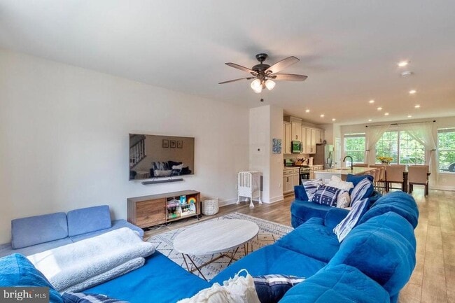 Building Photo - 6169 Camerons Ferry Dr