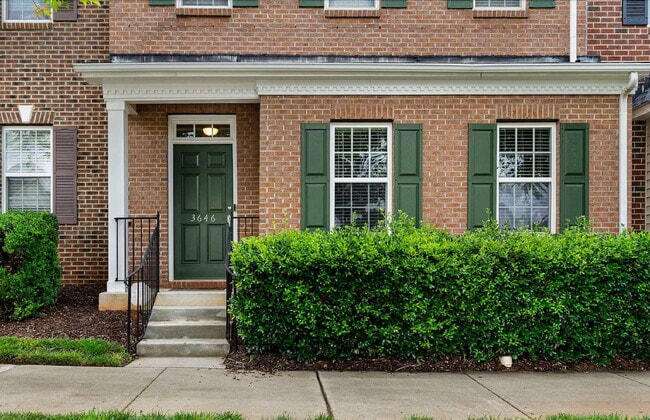 Building Photo - Experience Comfort and Style: Spacious 3-B...