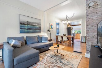 Building Photo - 1832 W 2nd Ave