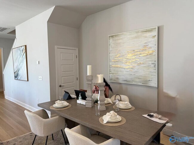 Building Photo - 108 Pralina Wy