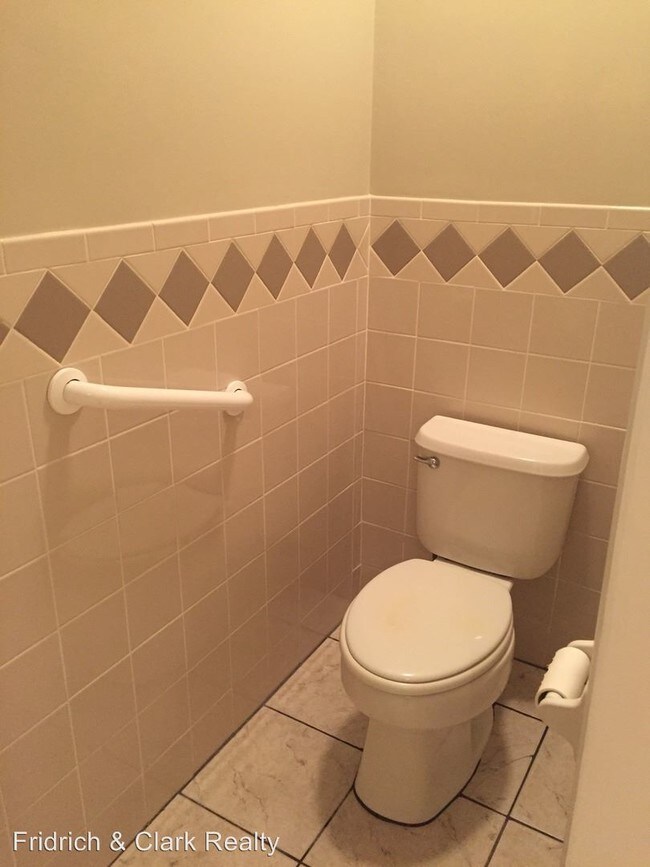 Foto del edificio - 3 br, 2.5 bath House - 4020B Woodlawn Drive