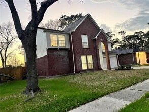 Building Photo - 28723 Sedgefield St