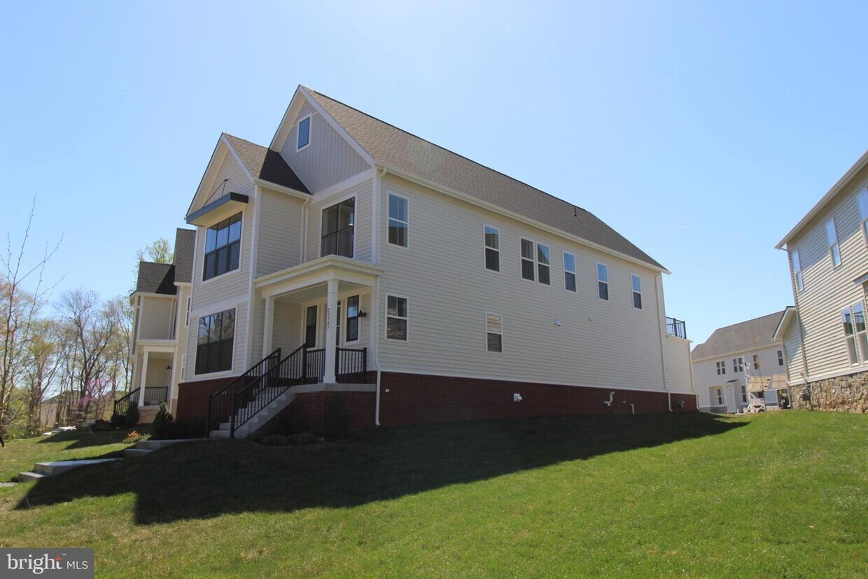 23147 Glenwood Hts Cir, BRAMBLETON, VA 20148 House Rental in