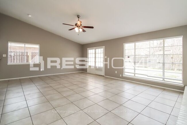 Foto del edificio - 10515 Westedge Drive
