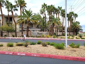 Building Photo - 7131 S Durango Dr