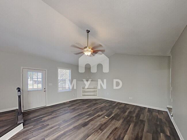 Building Photo - 1248 Grovewood Dr