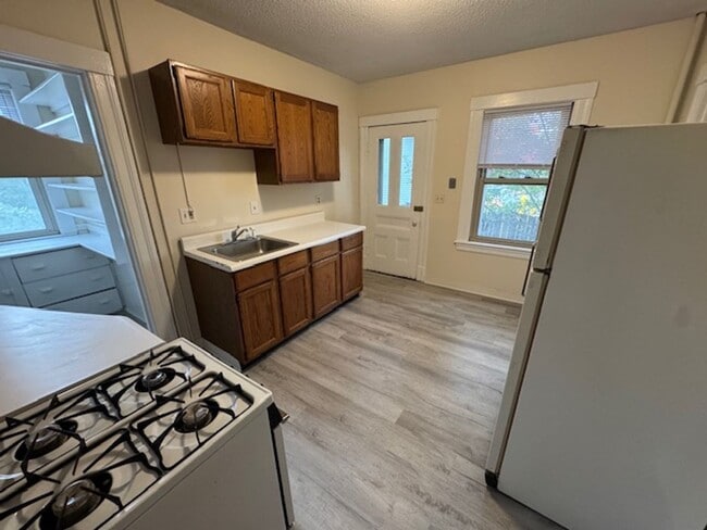 Building Photo - 1-7 Glenwood Ave.