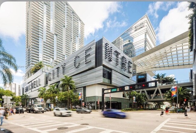 Foto del edificio - 318 SW 4th Ave